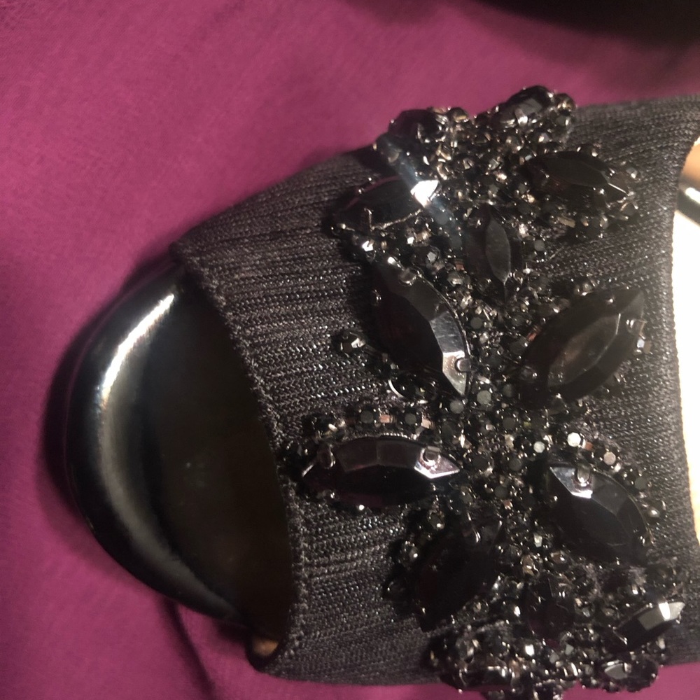 Heels - Picture 2 of 3